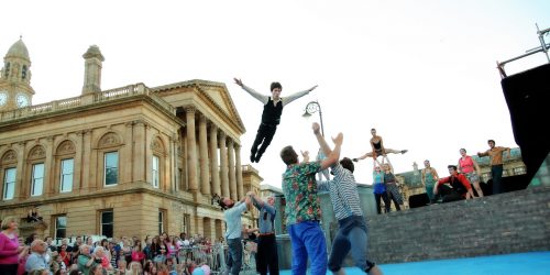 Flying High, CYC by Stuart Crawford, Creative Commons